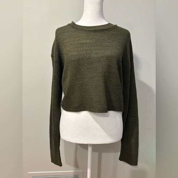 Abound Dark Olive Crew Neck Cropped Sweater - Picture 2 of 11